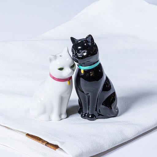 Cuddling Cats Salt & Pepper Shakers